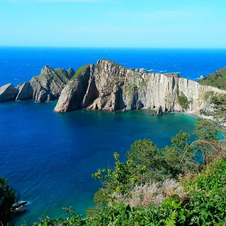 La Nana Del Mar / The Lullaby Of The Sea On Old Harbour Apartman Cudillero