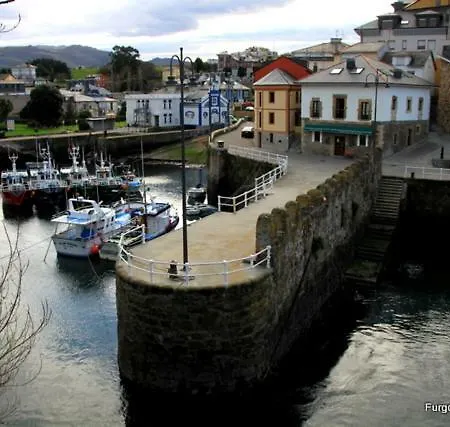 La Nana Del Mar / The Lullaby Of The Sea On Old Harbour * Cudillero