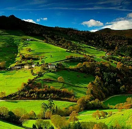 La Nana Del Mar / The Lullaby Of The Sea On Old Harbour Apartment Cudillero