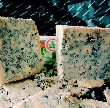 La Nana Del Mar / The Lullaby Of The Sea On Old Harbour Cudillero