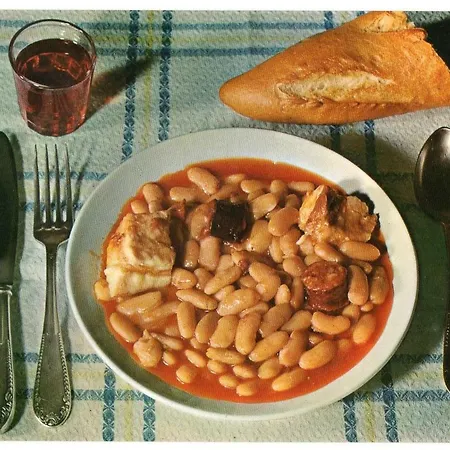 La Nana Del Mar / The Lullaby Of The Sea On Old Harbour Apartment